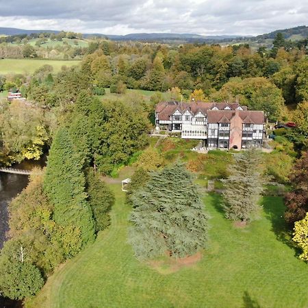 Villa Caer Beris Manor By Group Retreats Builth Wells Exterior foto